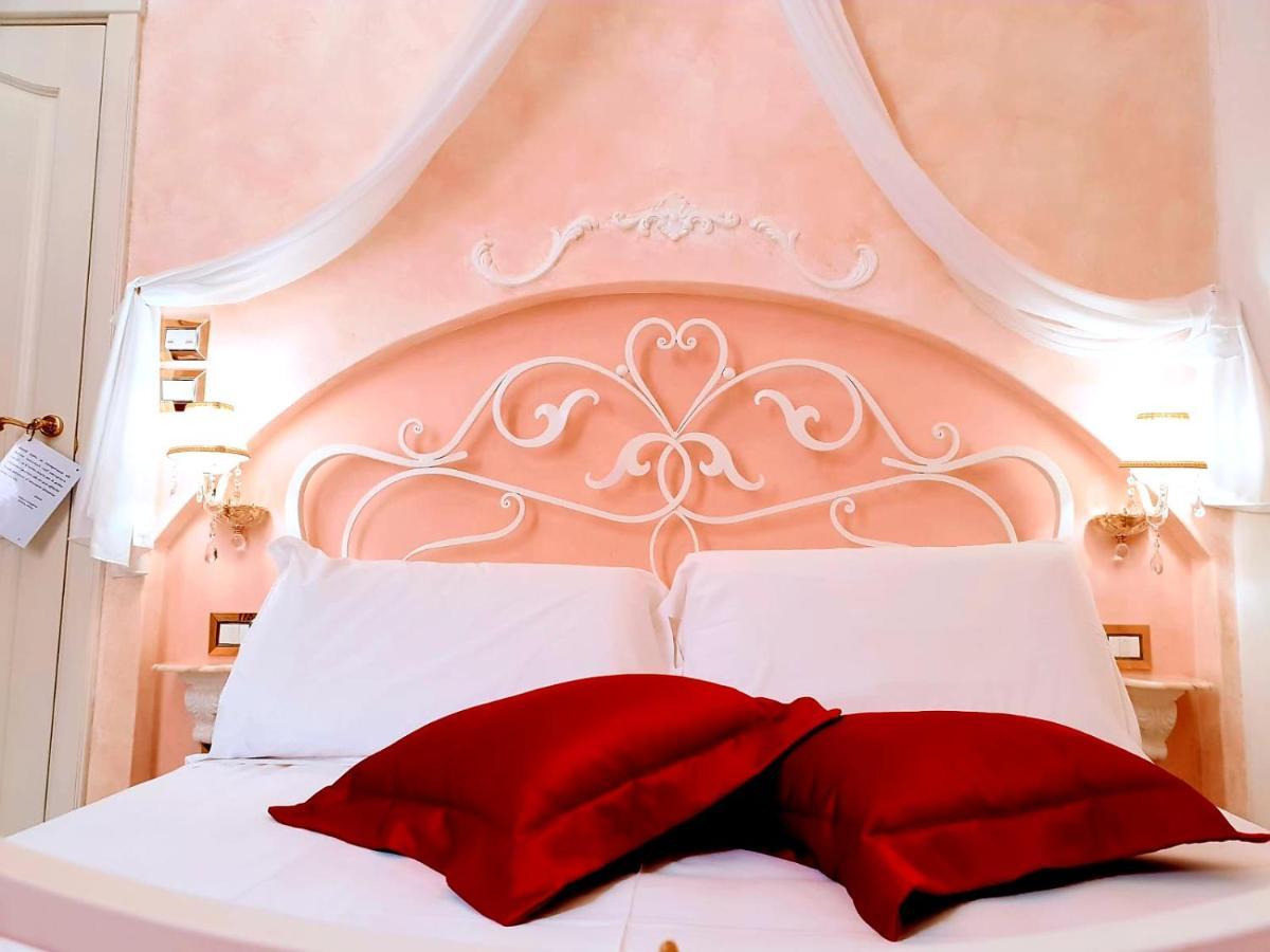 Palazzo Castiglione Bed and Breakfast Gallipoli Εξωτερικό φωτογραφία