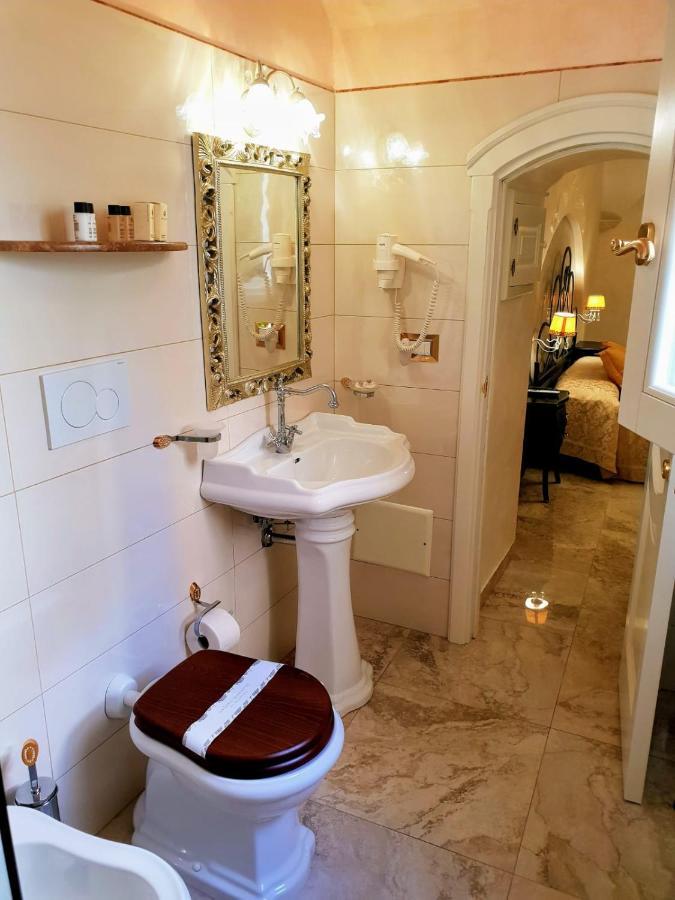 Palazzo Castiglione Bed and Breakfast Gallipoli Εξωτερικό φωτογραφία